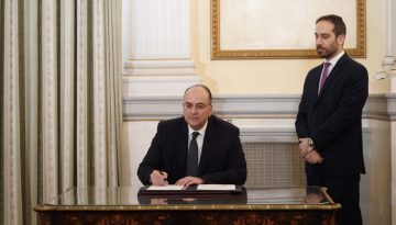 ΠΑΣΟΚ για Λαζαρίδη: «Ο κ. Μητσοτάκης αν έχει στάλα αξιοπρέπειας, οφείλει να τον αποπέμψει»