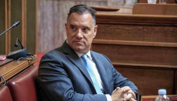 ΠΑΣΟΚ για Άδ. Γεωργιάδη: «Η δειλία πάει …χέρι-χέρι με την τζάμπα μαγκιά»