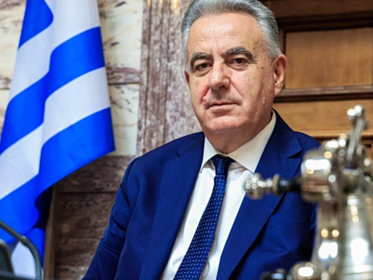 ΠΑΣΟΚ: Πώς ο κ. Καββαδάς υπηρετούσε στην Πολεμική Αεροπορία και είχε παράλληλα επιχείρηση