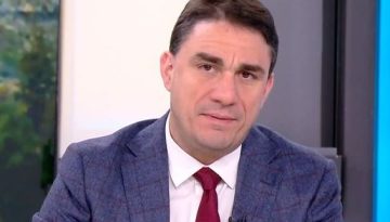ΠΑΣΟΚ: Βαρίδι για τη χώρα ο Μητσοτάκης – Η Ελλάδα χρειάζεται άμεσα εκλογές