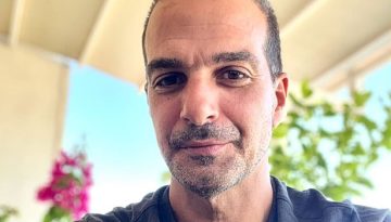 &Sigma;&alpha;&kappa;&epsilon;&lambda;&lambda;&alpha;&rho;ί&delta;&eta;&sigmaf;: Ά&mu;&epsilon;&sigma;&eta; &alpha;&pi;&omicron;&pi;&omicron;&mu;&pi;ή &tau;&omicron;&upsilon; &pi;&rho;&omicron;&kappa;&lambda;&eta;&tau;&iota;&kappa;&omicron;ύ &kappa;&alpha;&iota; &psi;&epsilon;ύ&tau;&eta; &Lambda;&alpha;&zeta;&alpha;&rho;ί&delta;&eta; &alpha;&pi;ό &tau;&eta;&nu; &kappa;&upsilon;&beta;έ&rho;&nu;&eta;&sigma;&eta;