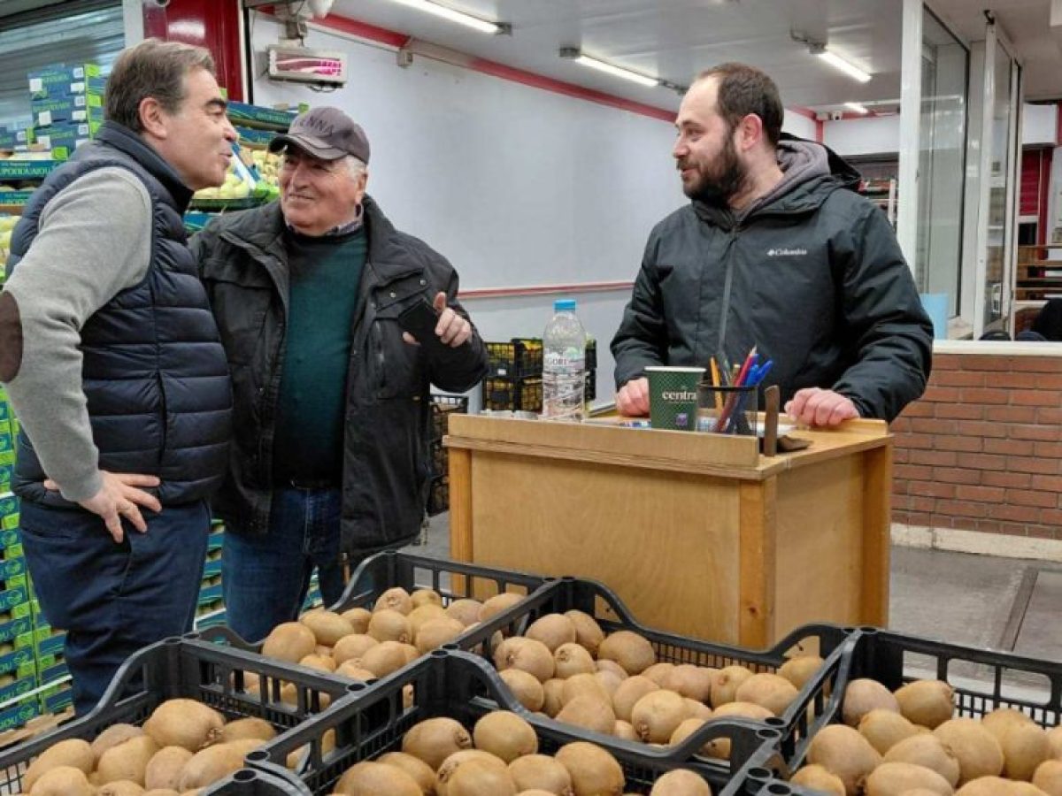 Σχοινάς από Θεσσαλονίκη: Επίσκεψη στη Λαχαναγορά και επαφές με εμπόρους για την αγορά