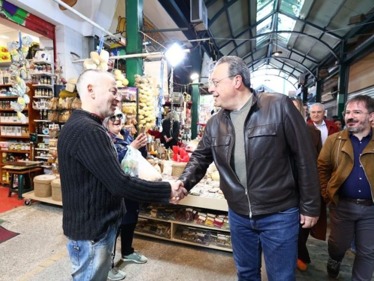 «Σε άλλη Ευρωπαϊκή χώρα δεν θα επέμενε με τόσα σκάνδαλα» — Φάμελλος για την κυβέρνηση Μητσοτάκη