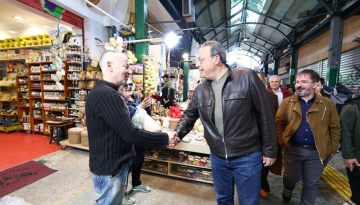 «Σε άλλη Ευρωπαϊκή χώρα δεν θα επέμενε με τόσα σκάνδαλα» — Φάμελλος για την κυβέρνηση Μητσοτάκη
