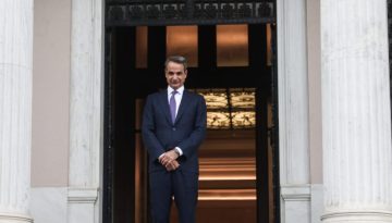 Σήμερα η απόφαση της Επιτροπής Δεοντολογίας για την άρση ασυλίας: «Γαλάζια» γκρίνια για το ασυμβίβαστο υπουργού – βουλευτ