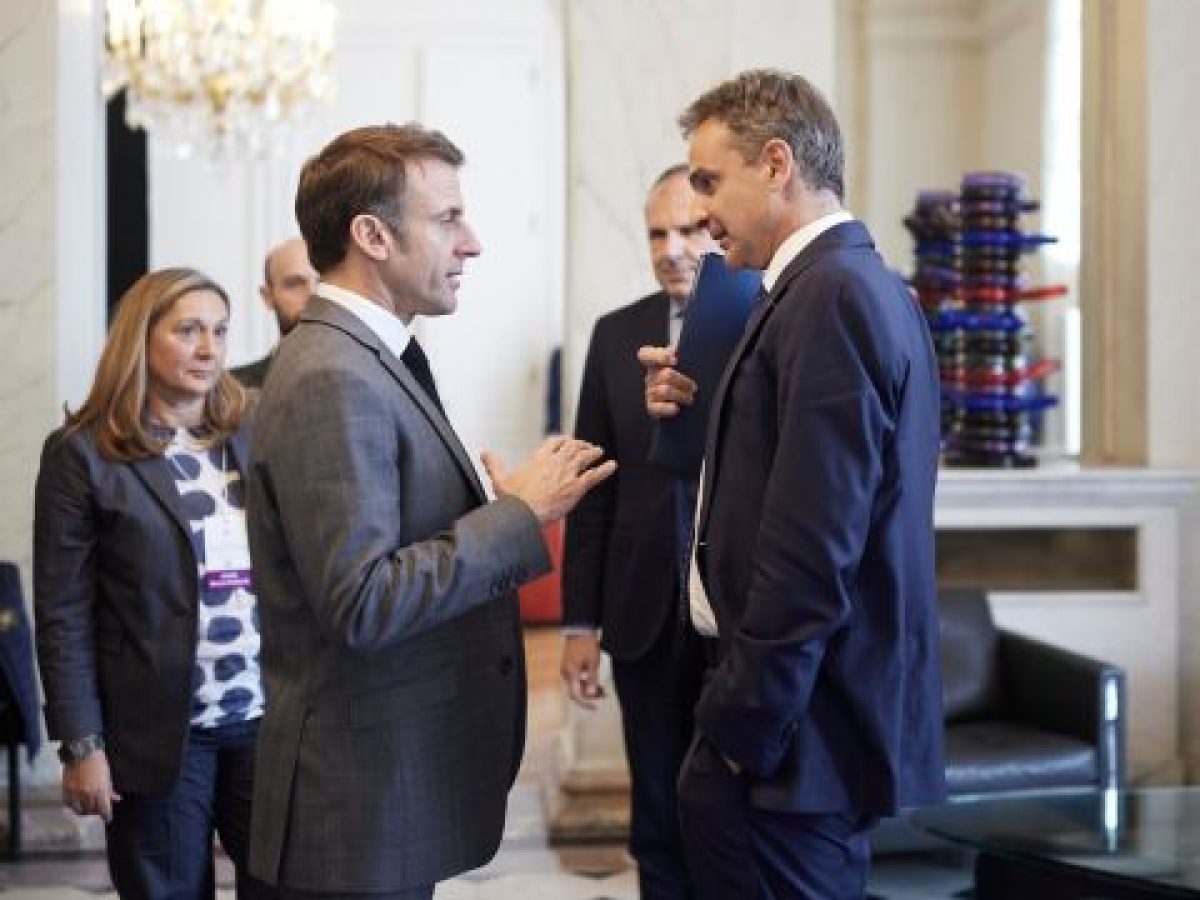 Σήμερα ο Μακρόν στην Αθήνα: Κοινό µέτωπο Ελλάδας  Γαλλίας στην άµυνα – Τι περιλαμβάνει η ατζέντα των συζητήσεων με Μητσοτ