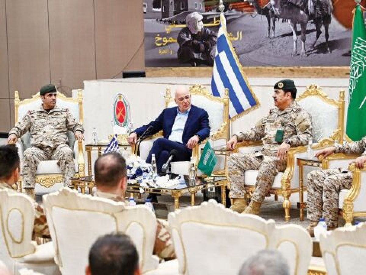 &Sigma;&upsilon;&mu;&mu;&alpha;&chi;ί&epsilon;&sigmaf; &sigma;&tau;&eta; &Mu;έ&sigma;&eta; &Alpha;&nu;&alpha;&tau;&omicron;&lambda;ή: &Gamma;&iota;&alpha;&tau;ί &eta; &Epsilon;&lambda;&lambda;ά&delta;&alpha; &beta;&omicron;&eta;&theta;ά &Eta;&Alpha;&Epsilon;, &Sigma;&alpha;&omicron;&upsilon;&delta;&iota;&kappa;ή &Alpha;&rho;&alpha;&beta;ί&alpha; &kappa;&alpha;&iota; &Kappa;&alpha;&tau;ά&rho;  &ndash; &Omicron;&iota; &sigma;&upsilon;&mu;&phi;&omega;&nu;ί&epsilon;&sigmaf; &sigma;&tau;&rho;&alpha;&tau;&iota;&omega;&tau;&iota;&kappa;ή&sigmaf; &epsilon;&nu;ί&sigma;&chi;&upsilon;&sigma;&eta;&sigmaf; &kappa;&alpha;