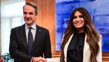 Συνάντηση Κυριάκου Μητσοτάκη – Κίμπερλι Γκιλφόιλ στο Μέγαρο Μαξίμου