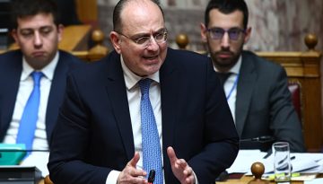 ΣΥΡΙΖΑ: Ο «άριστος» Λαζαρίδης να προσκομίσει το πτυχίο του ή να παραιτηθεί