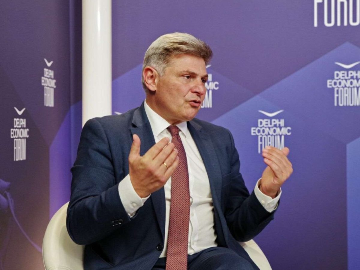 Σκληρή δήλωση Φαραντούρη για υποκλοπές