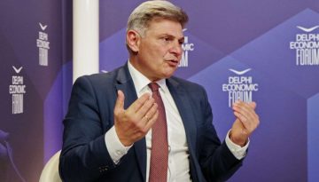 Σκληρή δήλωση Φαραντούρη για υποκλοπές