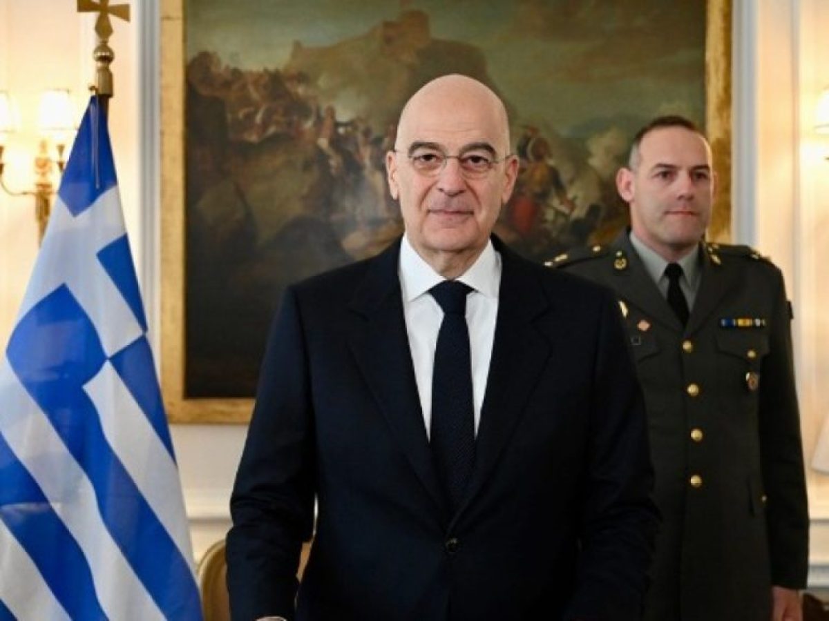 &Sigma;&tau;&eta; &Sigma;&alpha;&omicron;&upsilon;&delta;&iota;&kappa;ή &Alpha;&rho;&alpha;&beta;ί&alpha; &mu;&epsilon;&tau;&alpha;&beta;&alpha;ί&nu;&epsilon;&iota; &omicron; &Nu;ί&kappa;&omicron;&sigmaf; &Delta;έ&nu;&delta;&iota;&alpha;&sigmaf;