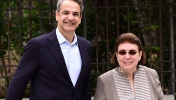 &Sigma;&tau;&eta; &Beta;&alpha;&sigma;&iota;&lambda;ί&sigma;&sigma;&eta;&sigmaf; Ό&lambda;&gamma;&alpha;&sigmaf; &omicron; &Kappa;&upsilon;&rho;&iota;ά&kappa;&omicron;&sigmaf; &mu;&epsilon; &tau;&eta; &Mu;&epsilon;&nu;&delta;ώ&nu;&eta;