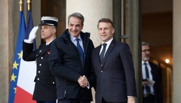 Στην Αθήνα ο Μακρόν με «βαριά» ατζέντα για άμυνα, οικονομία και γεωπολιτική – Το μήνυμα προς την Τουρκία
