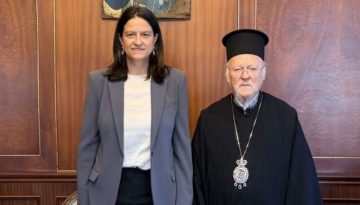 Στο Φανάρι η Νίκη Κεραμέως, συναντήθηκε με τον Οικουμενικό Πατριάρχη Βαρθολομαίο – Τι συζητήθηκε (Εικόνες)