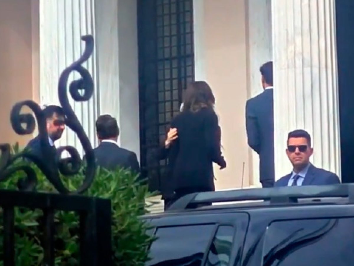 Στο Μαξίμου η Κίμπερλι Γκιλφόιλ, έχει συνάντηση με τον Μητσοτάκη, δείτε βίντεο