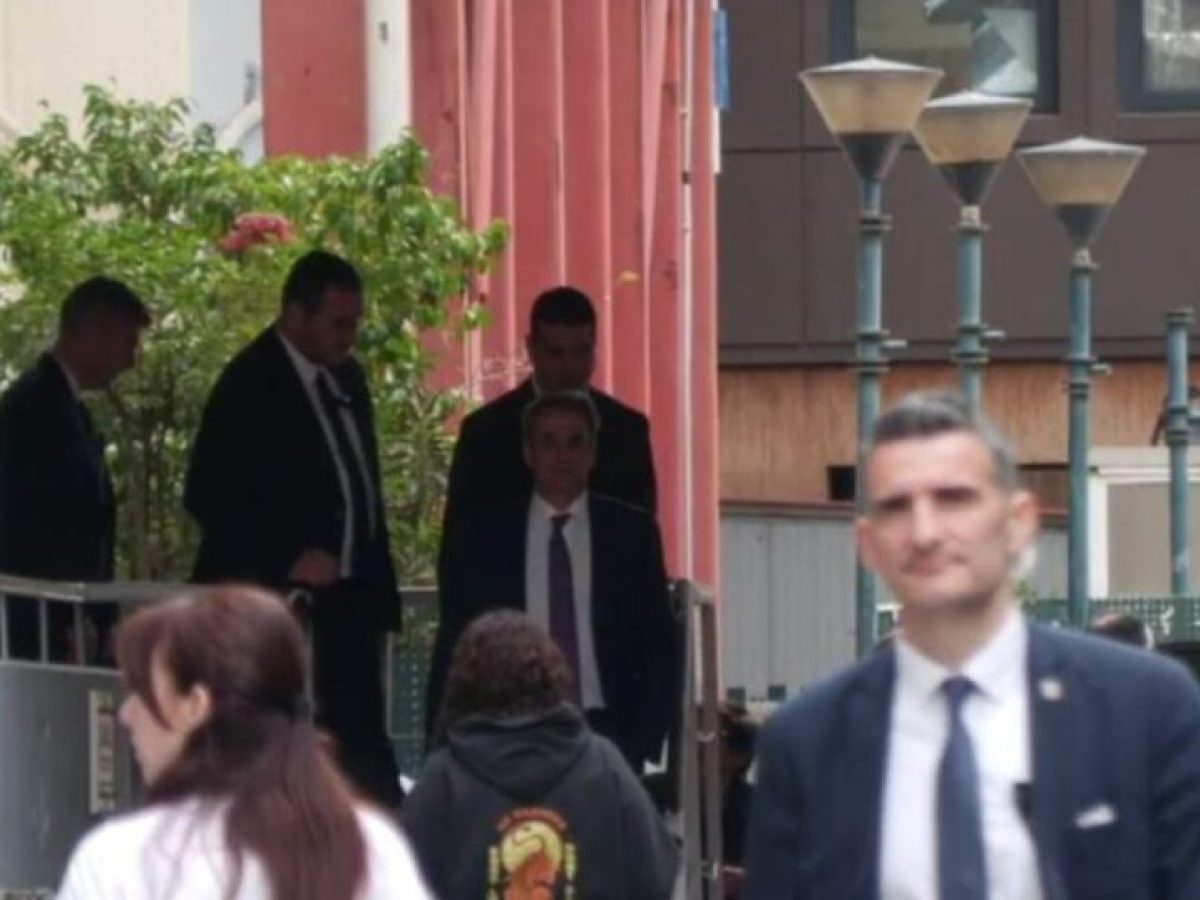 Στον «Ευαγγελισμό» για 3η φορά ο Κυριάκος Μητσοτάκης προκειμένου να ενημερωθεί για την υγεία του Γιώργου Μυλωνάκη