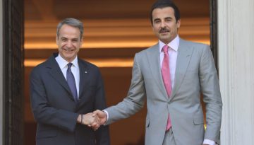 Στον Μητσοτάκη ο εμίρης του Κατάρ: «Ευχαριστώ την Ελλάδα»