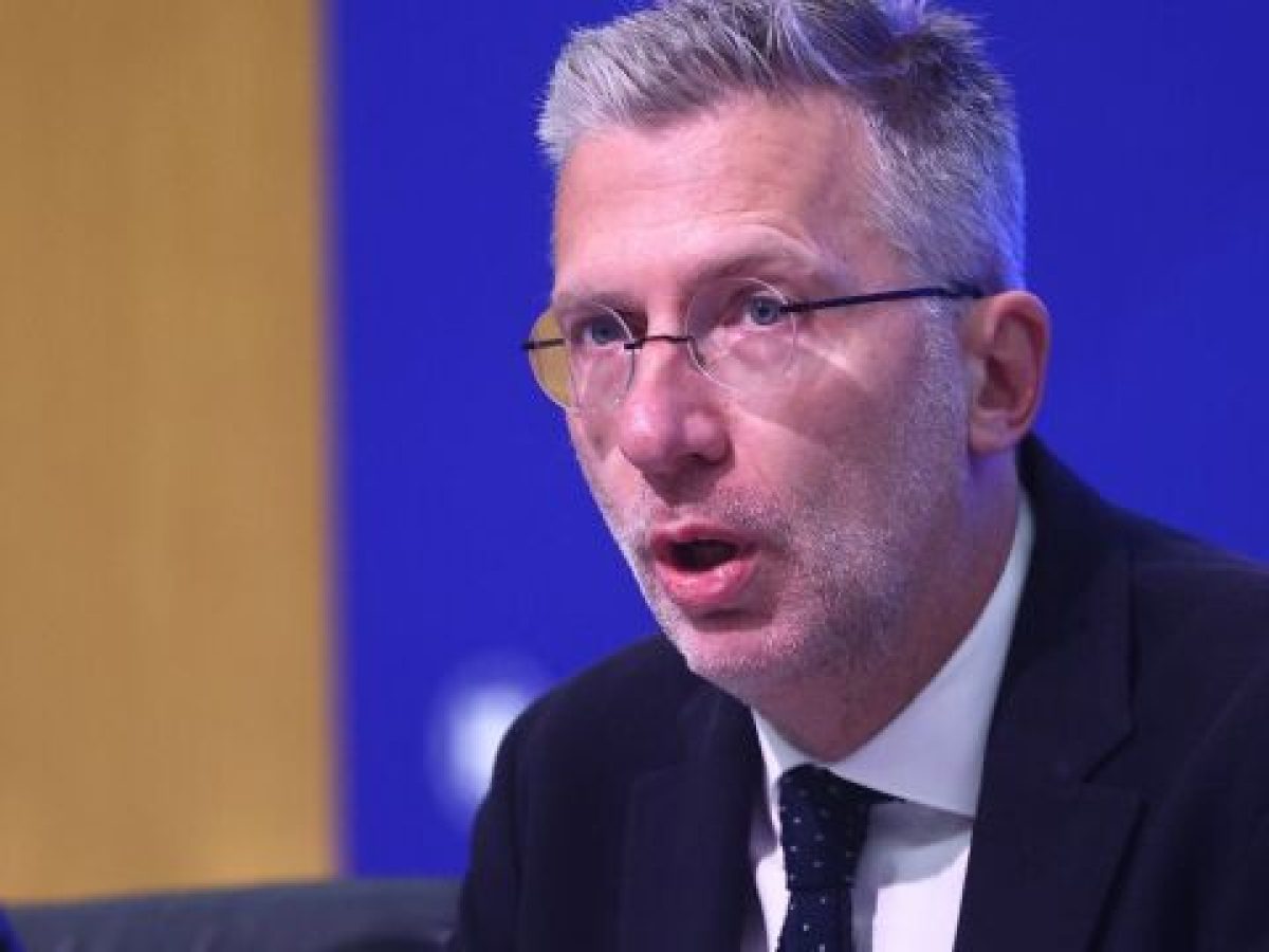 Τα εσωκομματικά σύννεφα κατά του Σκέρτσου που πυκνώνουν και η παλιά ΝΔ που είναι έτοιμη για αντεπίθεση