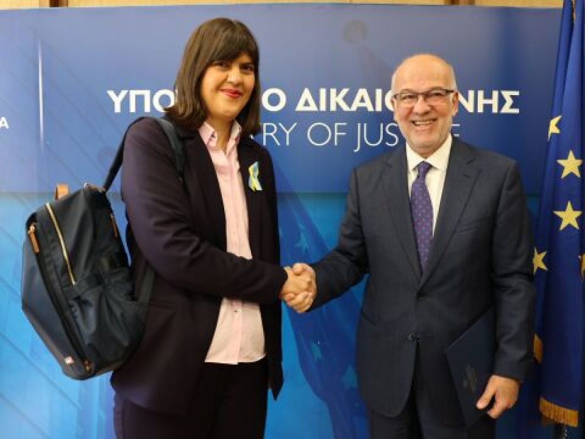 Τα ήξεις αφήξεις της Κοβέσι από το Φόρουμ των Δελφών και ο θεατής Φλωρίδης που έσπευσε να συμμορφωθεί