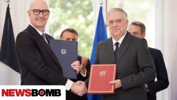 &Theta;&epsilon;&omicron;&delta;&omega;&rho;&iota;&kappa;ά&kappa;&omicron;&sigmaf;: &Eta; &pi;&upsilon;&rho;&eta;&nu;&iota;&kappa;ή &tau;&epsilon;&chi;&nu;&omicron;&lambda;&omicron;&gamma;ί&alpha; &tau;&omicron;&mu;έ&alpha;&sigmaf; &alpha;&iota;&chi;&mu;ή&sigmaf; &tau;&eta;&sigmaf; &epsilon;&lambda;&lambda;&eta;&nu;&omicron;&gamma;&alpha;&lambda;&lambda;&iota;&kappa;ή&sigmaf; &sigma;&upsilon;&nu;&epsilon;&rho;&gamma;&alpha;&sigma;ί&alpha;&sigmaf; &ndash; &Tau;&iota; &upsilon;&pi;&omicron;&gamma;&rho;ά&phi;&tau;&eta;&kappa;&epsilon;