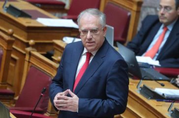 theodorikakos-se-Αndroulaki-parte-piso