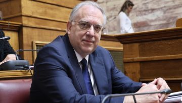 Θεοδωρικάκος: Θα χρειαστούν και νέα μέτρα για ενίσχυση νοικοκυριών και επιχειρήσεων (Βίντεο)
