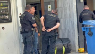 Θεσσαλονίκη: 20χρονος πετούσε αντικείμενα από μπαλκόνι