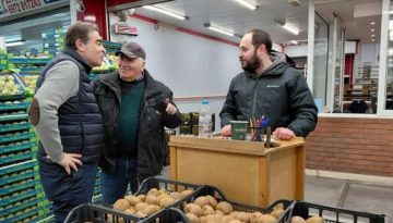 Θεσσαλονίκη: Επίσκεψη Σχοινά στη Λαχαναγορά και επαφές με εμπόρους για την αγορά