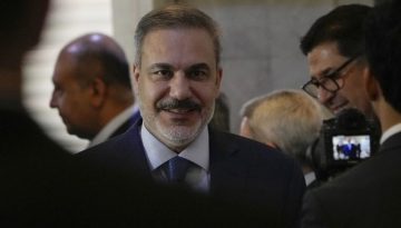Τι σημαίνει η επίθεση Φιντάν στην Τριμερή: Ο εκνευρισμός της Άγκυρας και το μήνυμα προς ΗΠΑ