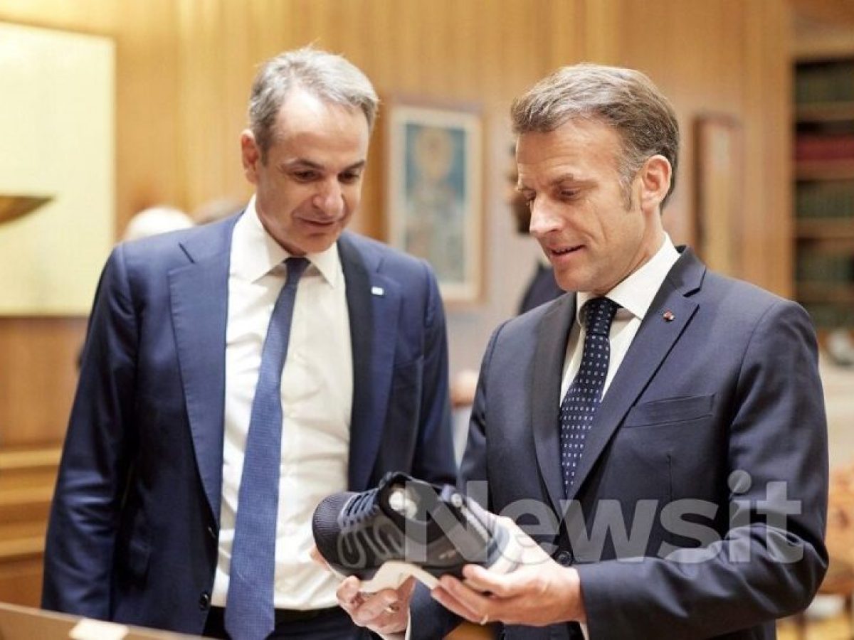 Το ελληνικό δώρο – έκπληξη του Μητσοτάκη στον Μακρόν