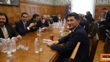 Το ΠΑΣΟΚ θα καλέσει τη ΝΔ να ψηφίσει την άρση της ασυλίας των βουλευτών, επιμένει για πρόωρες εκλογές – Τι συζήτησαν στην