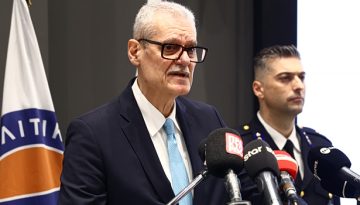 Τουρνάς: Όλοι μαζί θα δώσουμε τον αγώνα και το φετινό καλοκαίρι – Η τελετή παράδοσης-παραλαβής στο υπουργείο Πολιτικής Πρ