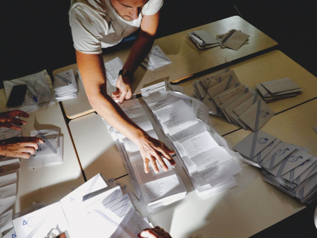 Τρεις προτάσεις ανατροπής του εκλογικού συστήματος: Οι εισηγήσεις για την πάταξη της διαφθοράς και των πελατειακών σχέσεω