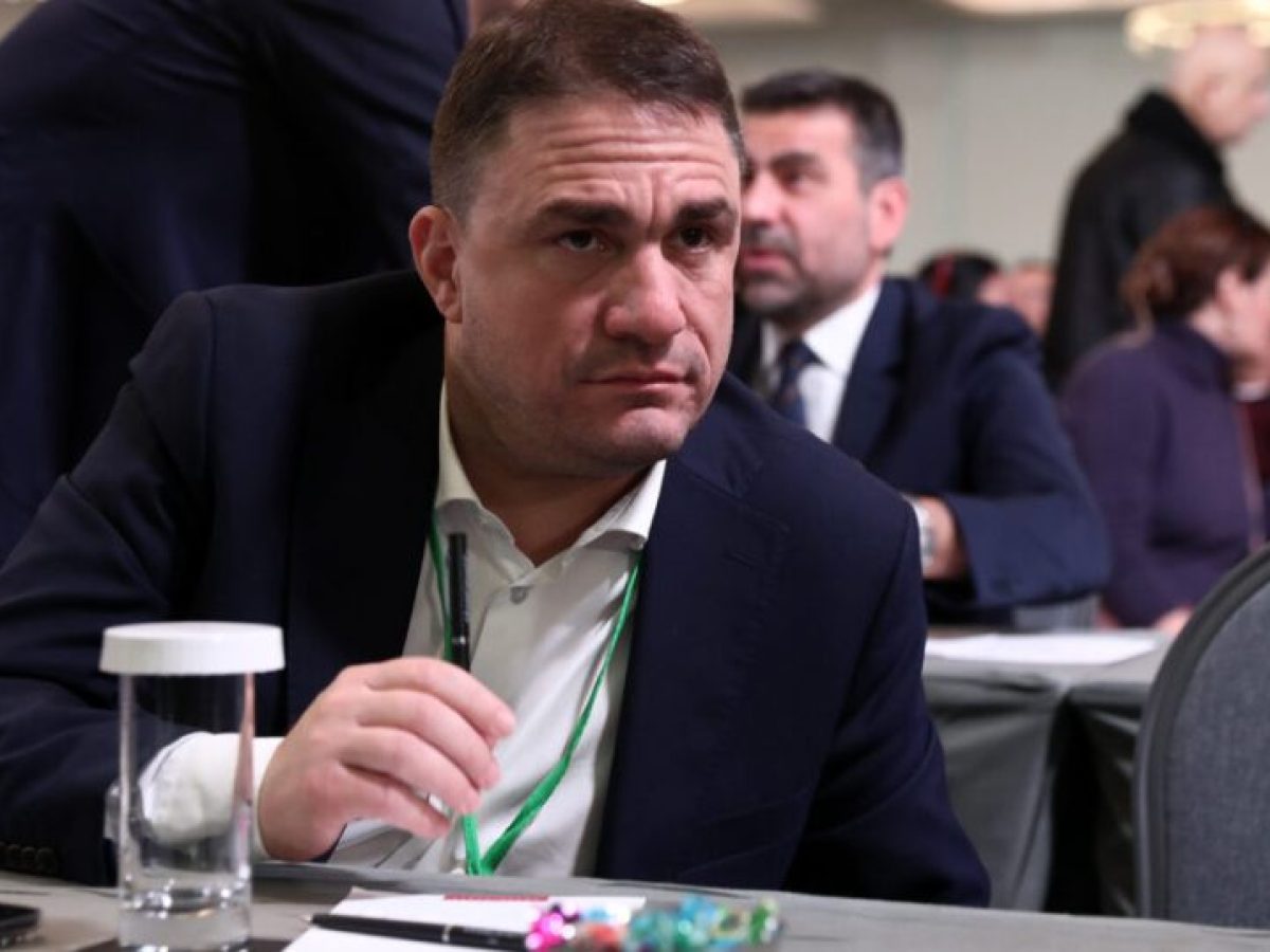 Τσουκαλάς: Η κυβέρνηση δεν τηρεί τον ΚτΒ – Γιατί θέλει επιπλέον χρόνο; Διαπραγματεύεται με κάποιον;