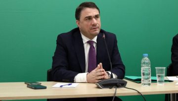 &Tau;&sigma;&omicron;&upsilon;&kappa;&alpha;&lambda;ά&sigmaf;: &Theta;&alpha; &kappa;&alpha;&lambda;έ&sigma;&omicron;&upsilon;&mu;&epsilon; &Gamma;&epsilon;&omega;&rho;&gamma;&iota;ά&delta;&eta;, &Chi;&alpha;&tau;&zeta;&eta;&delta;ά&kappa;&eta; &kappa;&alpha;&iota; &Delta;έ&nu;&delta;&iota;&alpha; &nu;&alpha; &kappa;&alpha;&tau;&alpha;&theta;έ&sigma;&omicron;&upsilon;&nu; &sigma;&tau;&eta;&nu; &Epsilon;&xi;&epsilon;&tau;&alpha;&sigma;&tau;&iota;&kappa;ή