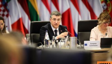 Τζιτζικώστας: Η ΕΕ διαθέτει επαρκή ποσότητα καυσίμων για αεροδρόμια και αεροσκάφη, δεν υφίσταται ζήτημα ελλείψεων τις επό
