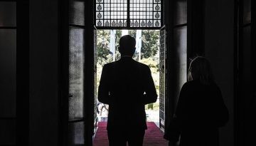 Βελγικό μοντέλο στο «ασυμβίβαστο», γαλάζιο «αντάρτικο» – Αλλαγή ατζέντας επιχειρεί ο Μητσοτάκης