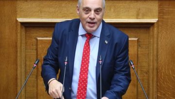 Βελόπουλος: “Η ανύπαρκτη αντιπολίτευση έπεσε στην παγίδα να ασχολείται με την υπόθεση Λαζαρίδη”