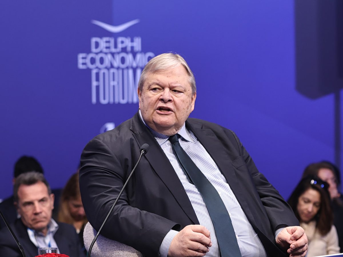 &Beta;&epsilon;&nu;&iota;&zeta;έ&lambda;&omicron;&sigmaf;: &laquo;&Alpha;&pi;&omicron;&lambda;ύ&tau;&omega;&sigmaf; &upsilon;&pi;&omicron;&chi;&rho;&epsilon;&omega;&tau;&iota;&kappa;ή&raquo; &eta; &alpha;&nu;&alpha;&nu;έ&omega;&sigma;&eta; &tau;&eta;&sigmaf; &theta;&eta;&tau;&epsilon;ί&alpha;&sigmaf; &tau;&omega;&nu; &tau;&rho;&iota;ώ&nu; &epsilon;&upsilon;&rho;&omega;&pi;&alpha;ί&omega;&nu; &epsilon;&iota;&sigma;&alpha;&gamma;&gamma;&epsilon;&lambda;έ&omega;&nu;