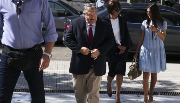 Βενιζέλος: «Συναστρία σκανδάλων» σε υποκλοπές και ΟΠΕΚΕΠΕ
