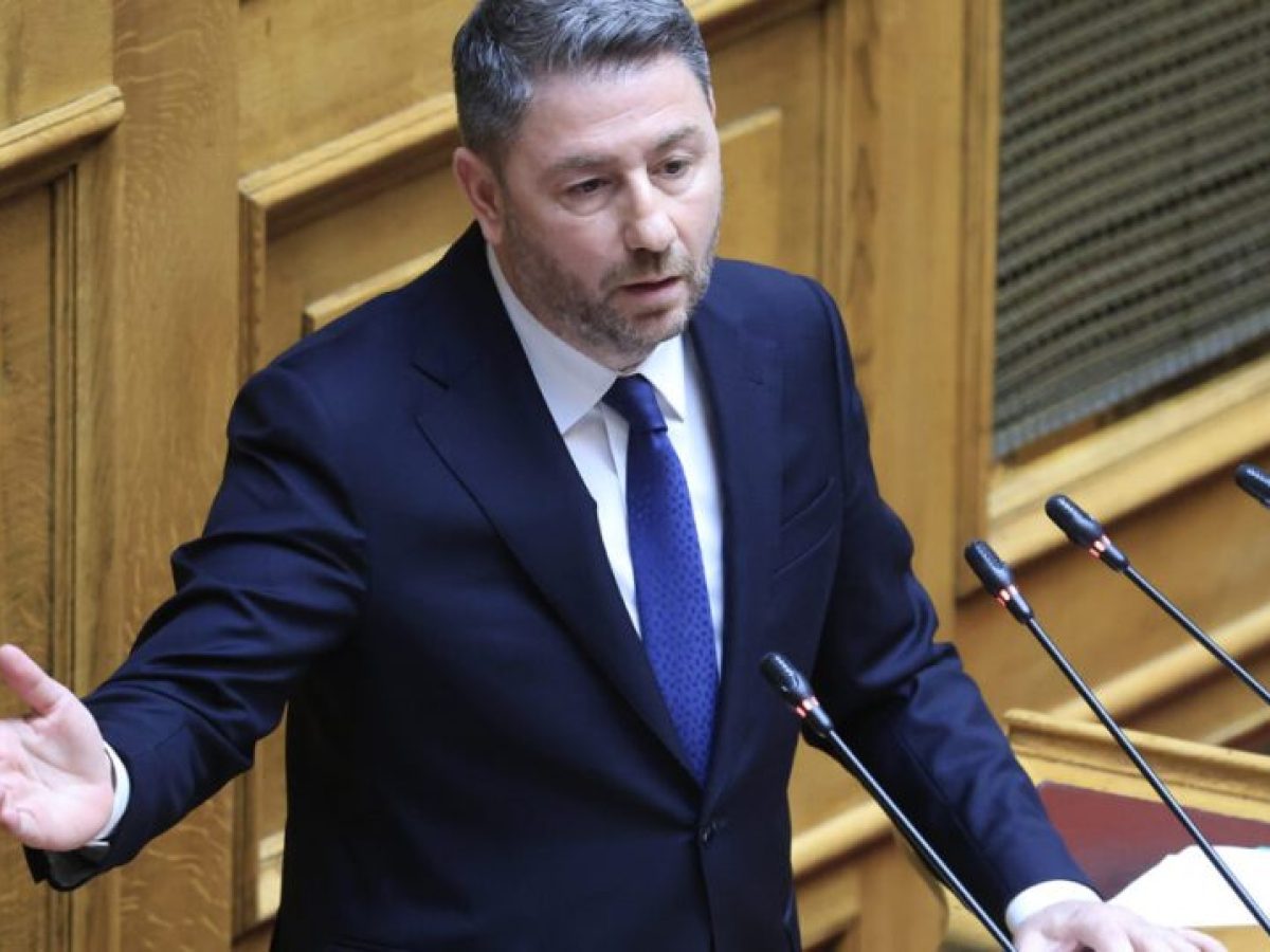 Βουλευτές του ΣΥΡΙΖΑ «φλερτάρουν» με τον Ν. Ανδρουλάκη