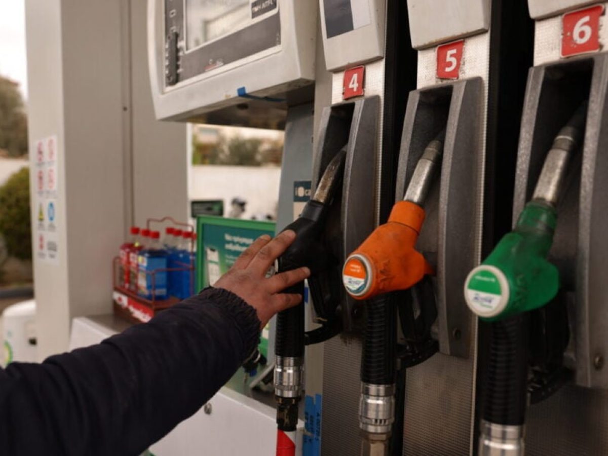 Βουλή: Με τις ψήφους ΝΔ και ΠΑΣΟΚ κυρώθηκε η ΠΝΠ για την επιδότηση στα καύσιμα