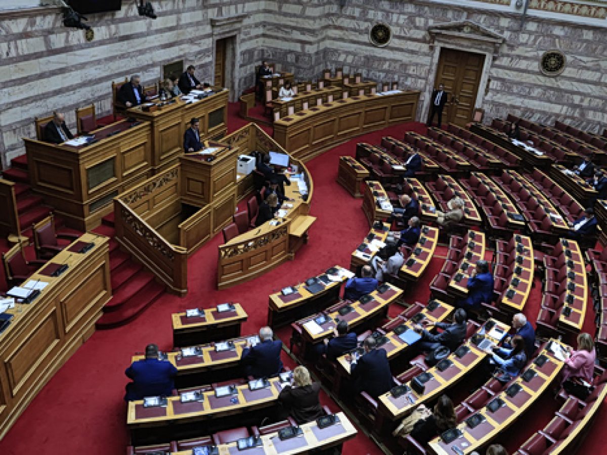 Βουλή: Βάλλεται πανταχόθεν η κυβέρνηση μετά την απόφαση του Αρείου Πάγου