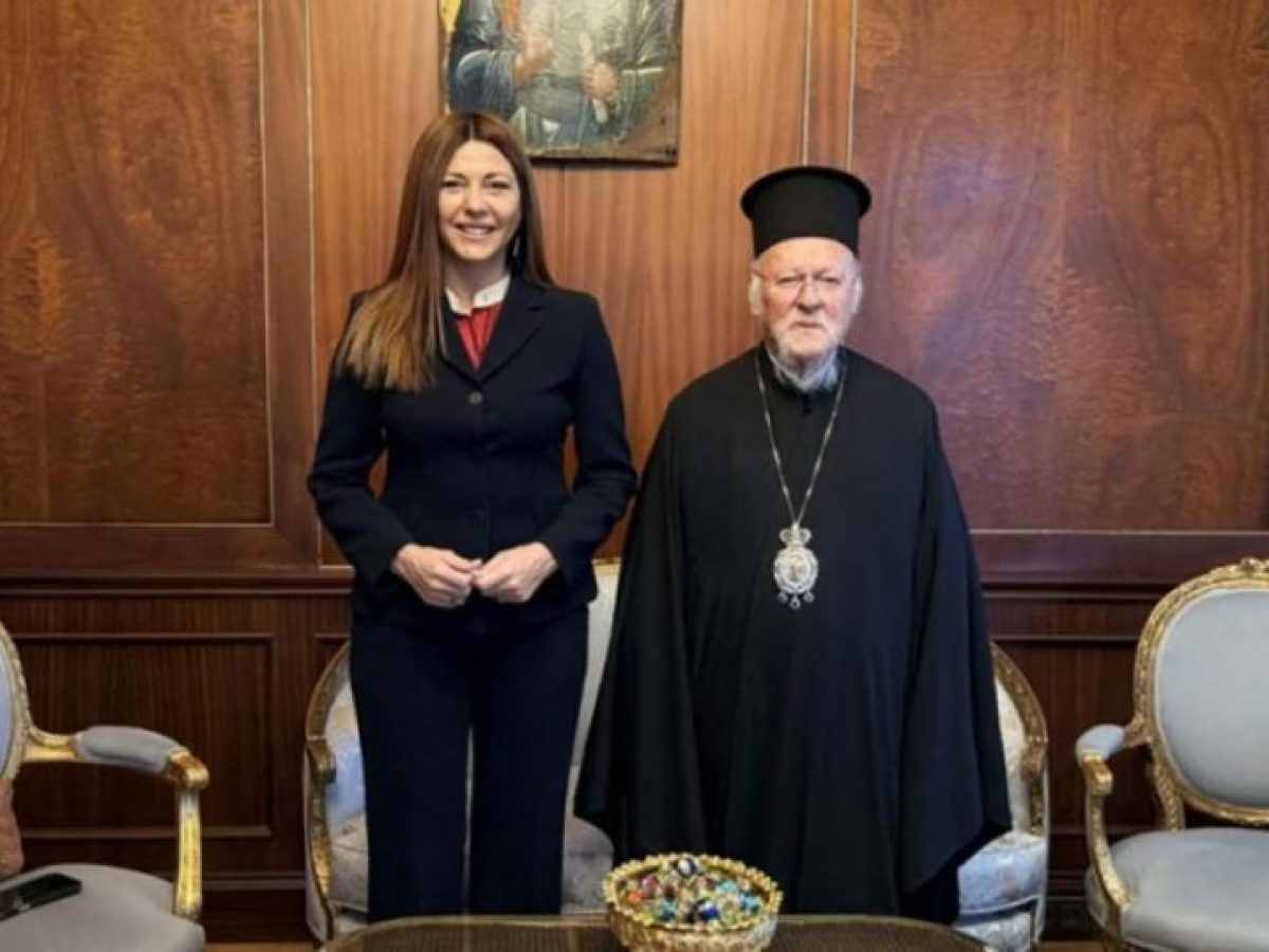 Ζαχαράκη από το Οικουμενικό Πατριαρχείο: Νέο θεσμικό πλαίσιο για τους κληρικούς της ομογένειας