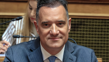 Άδωνις Γεωργιάδης: «Έπρεπε να πουν μπράβο στους υπουργούς και τους βουλευτές που έκαναν ρουσφέτια» – Γνωστή προπαγάνδα γι