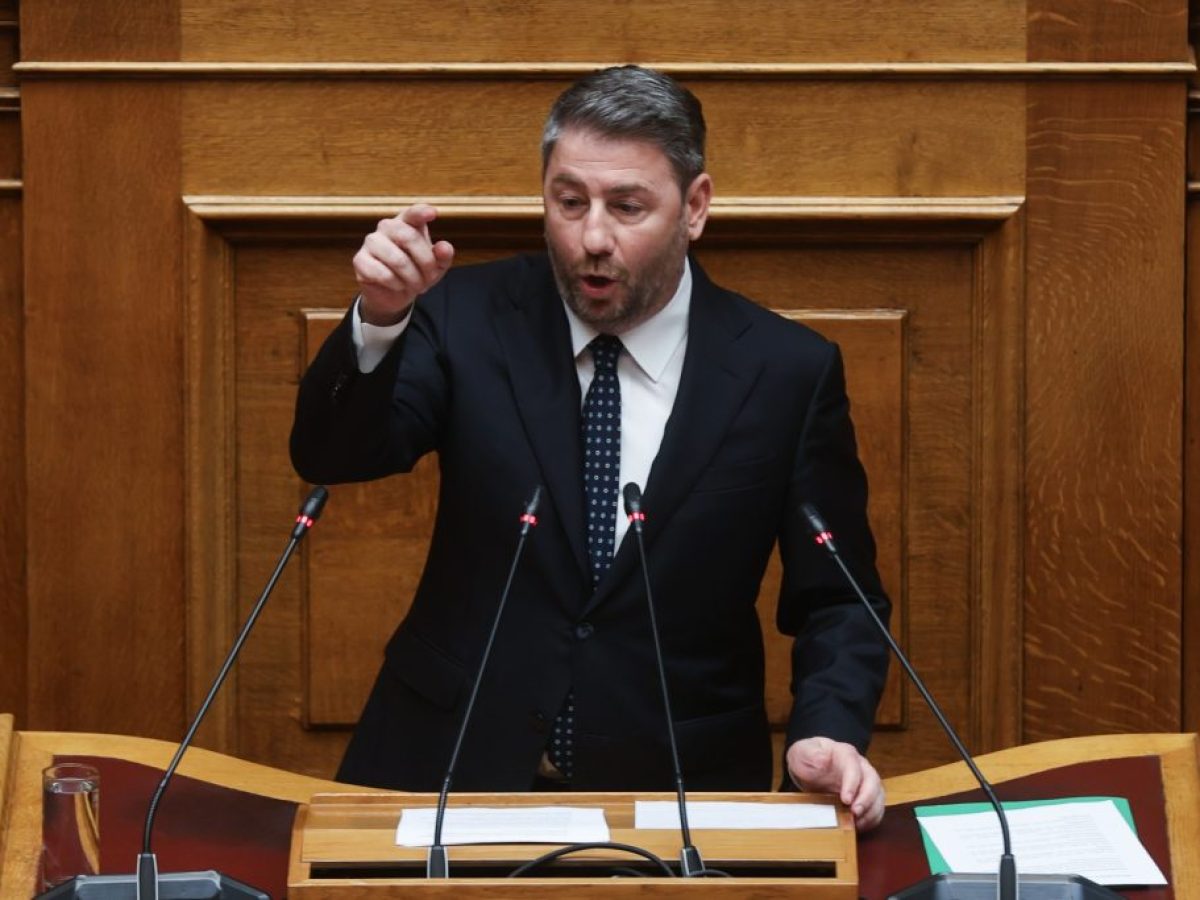 Άγρια κόντρα Ανδρουλάκη – Χατζηδάκη: «Εκλογές να τελειώνουμε! Είστε κυβερνητική πλειοψηφία υποδίκων»