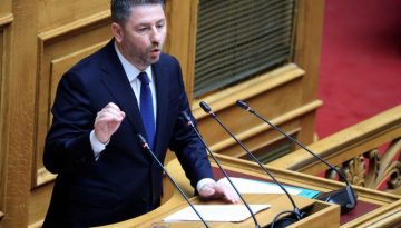 Ανδρουλάκης: Κάνατε τη Βουλή εξοχικό της Ευρωπαϊκής Εισαγγελίας – Ο κατήφορος σύντομα τελειώνει