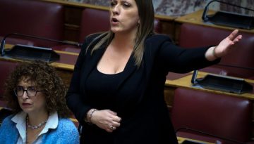 Ανεβάζει τους τόνους η Ζωή: Εγκληματική οργάνωση η κυβέρνηση – Νέα εξεταστική για Βορίδη και Αυγενάκη