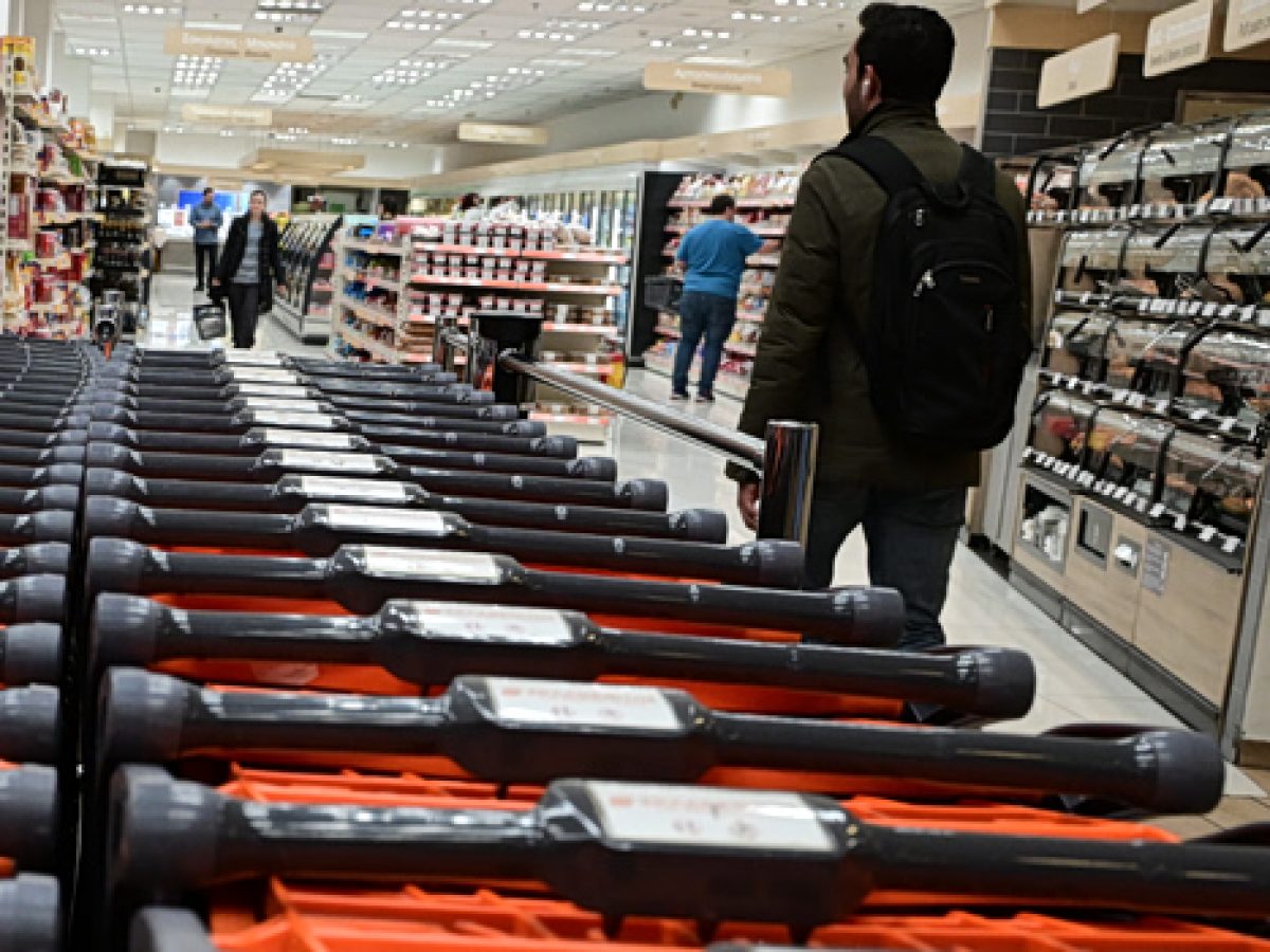 Αντιπολιτευτικά πυρά για ακρίβεια και σκάνδαλο ΟΠΕΚΕΠΕ – «Είμαστε στον βυθό της αγοραστικής δύναμης»